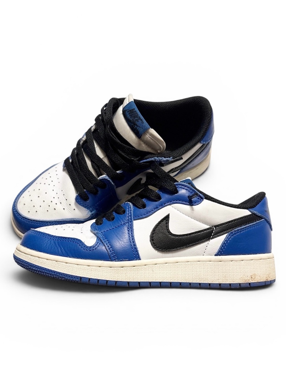 Jordan Kids' Low-Top Air Jordan Sneakers in White, Blue and Black